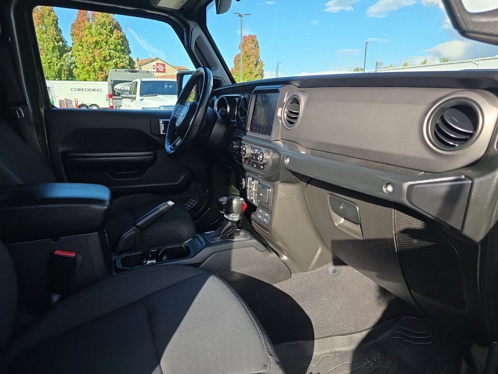 Used 2021 Jeep Gladiator Sport AWD/4WD image 10