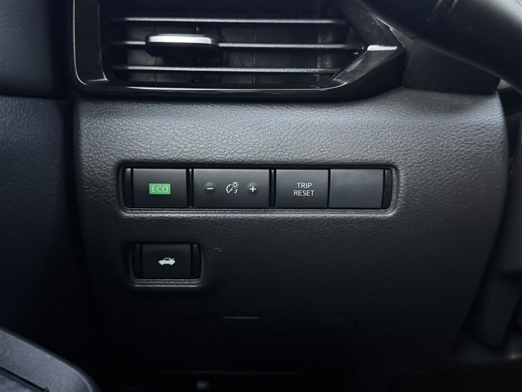 Used 2021 Nissan Sentra SV image 28