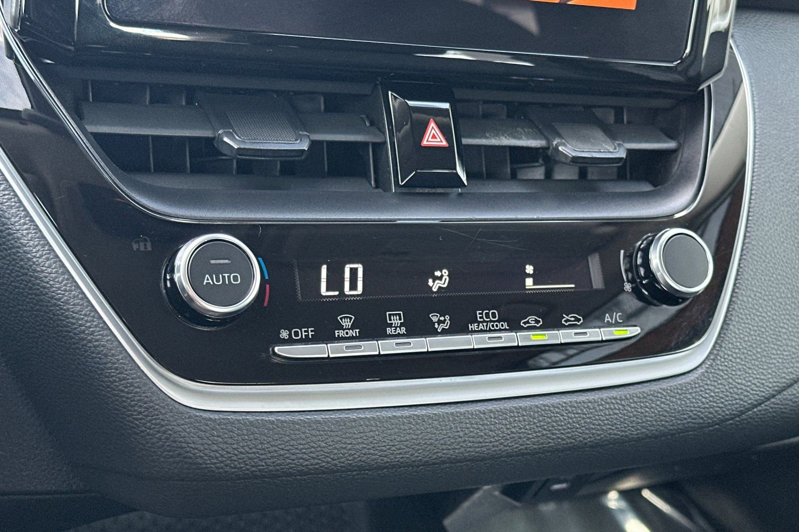 Used 2024 Toyota Corolla LE FWD image 20
