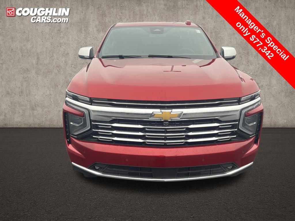 Used 2025 Chevrolet Suburban Premier AWD/4WD image 7