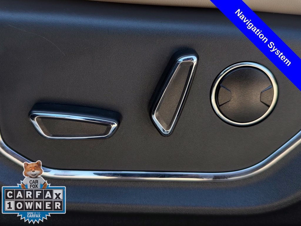 Used 2024 Ford Expedition Platinum RWD image 7