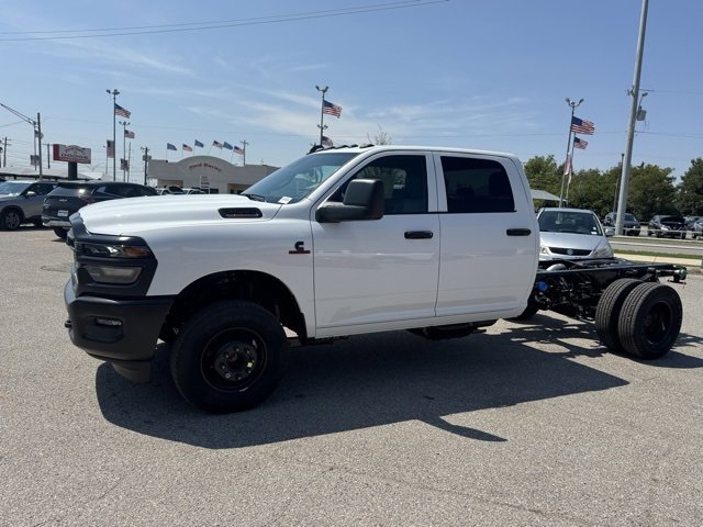 New 2026 RAM 3500 Tradesman image 3