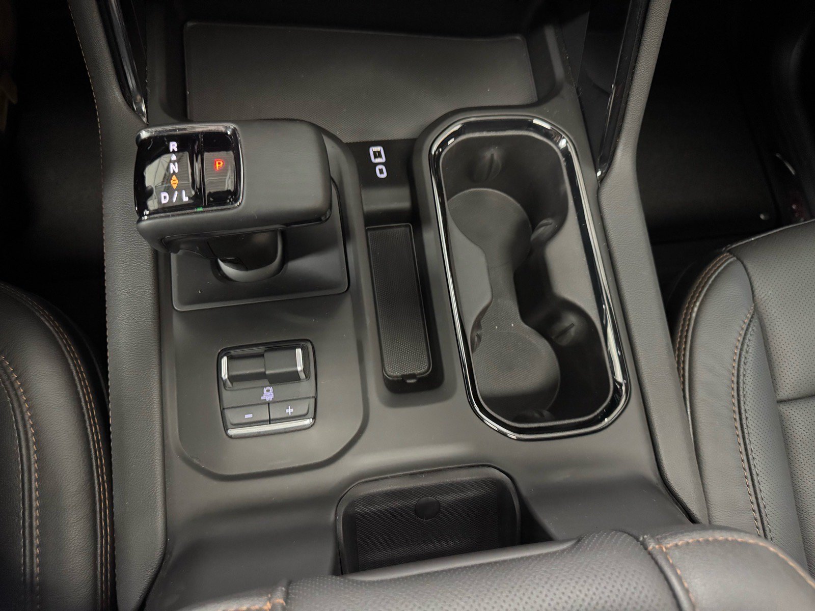 Used 2026 GMC Sierra 1500 AT4 w/ AT4 Premium Package AWD/4WD image 21