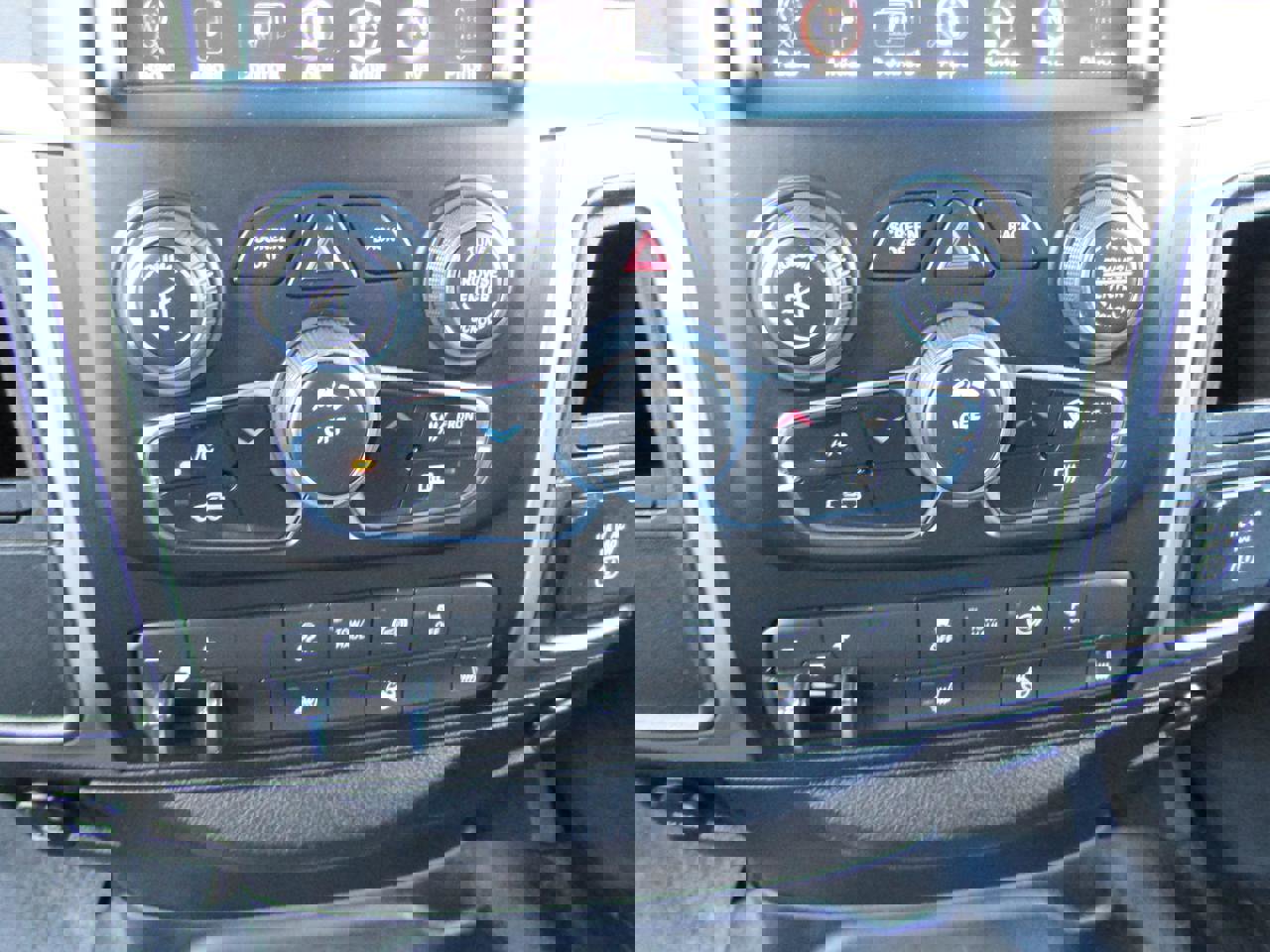 Used 2014 RAM 3500 Big Horn image 18