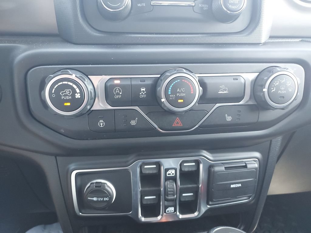 Used 2021 Jeep Gladiator Mojave AWD/4WD image 24