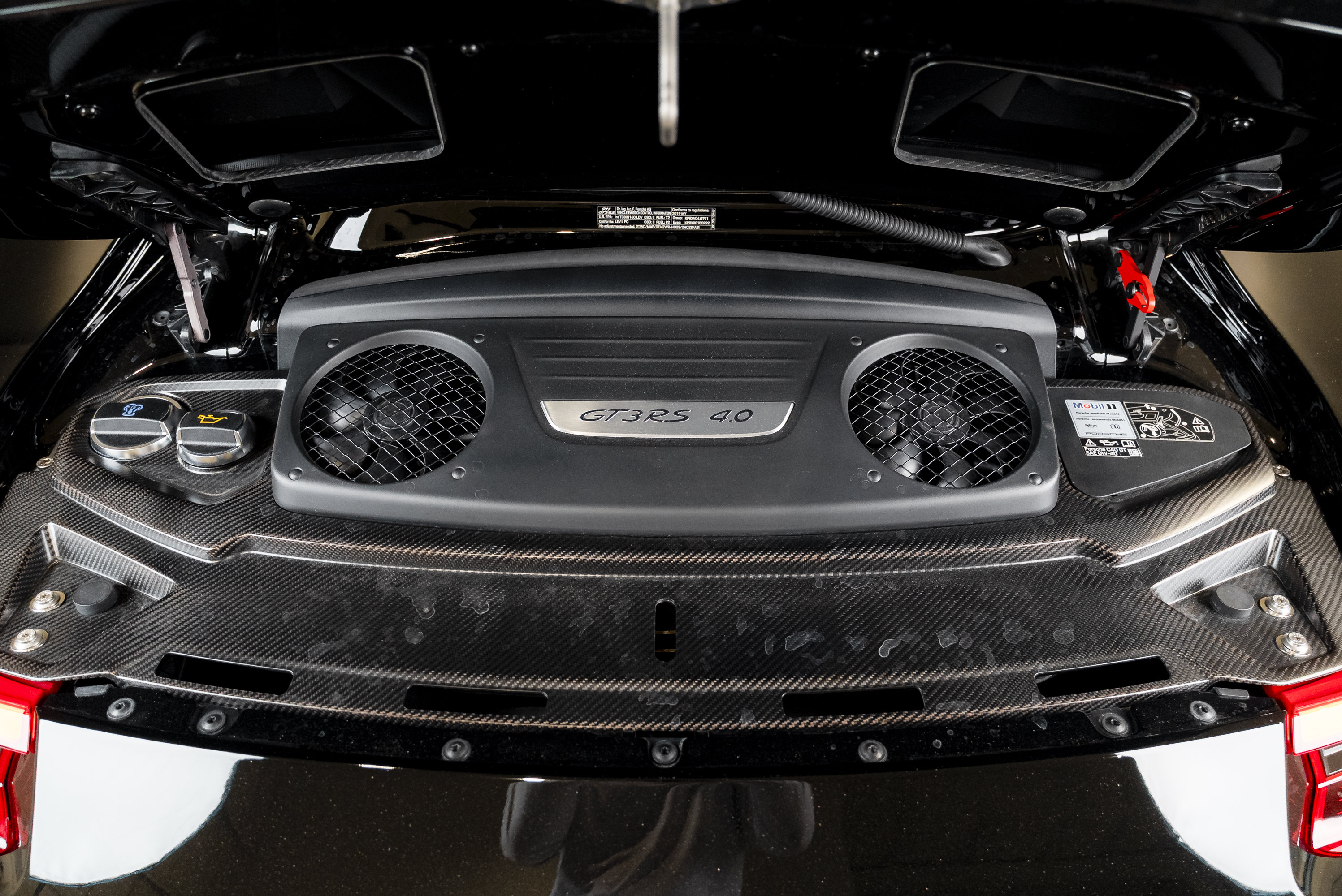 Certified 2019 Porsche 911 GT3 RS RWD image 32