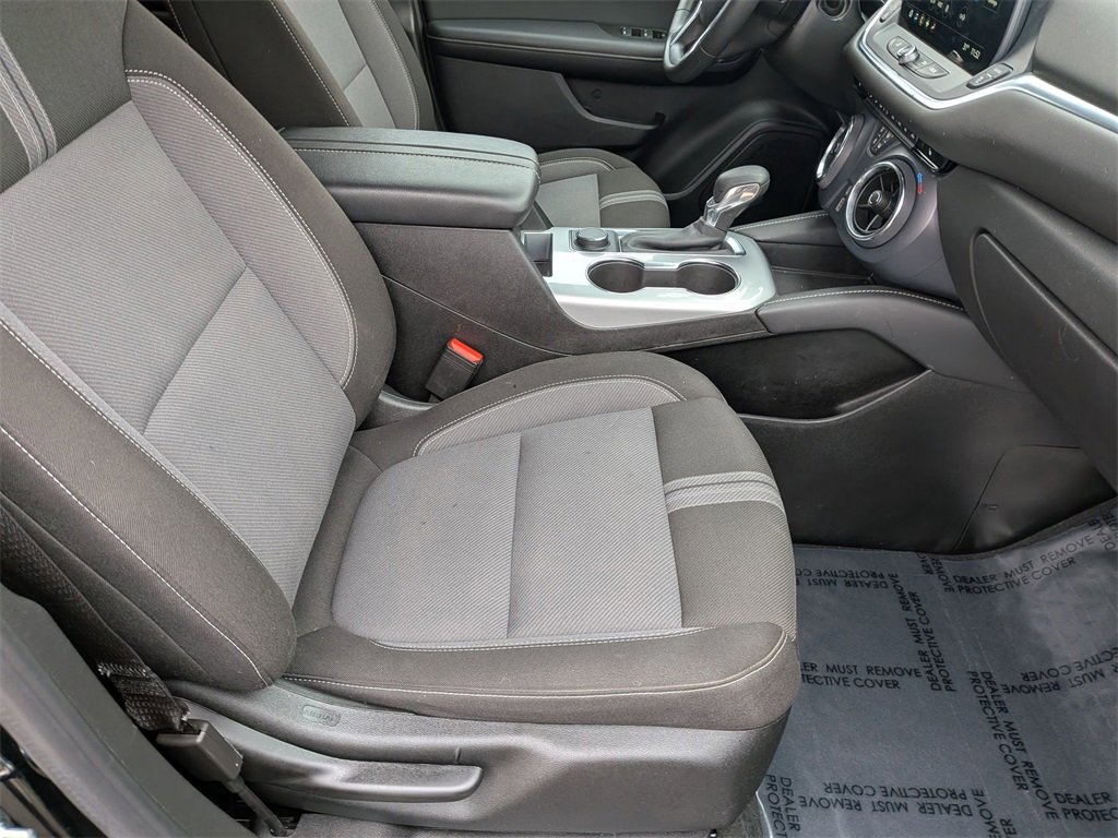 Used 2025 Chevrolet Blazer LT image 29