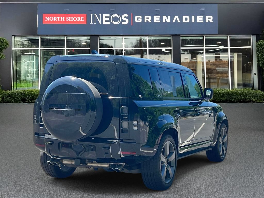Used 2025 Land Rover Defender 110 V8 AWD/4WD image 7