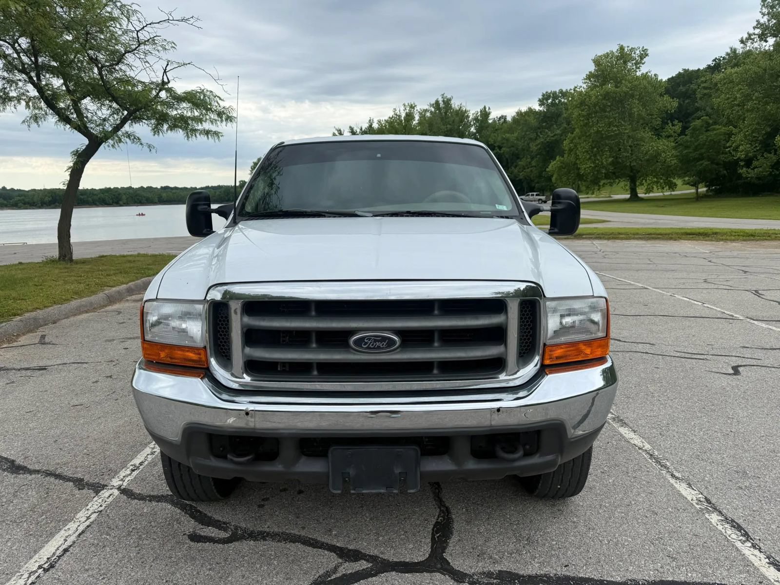 Used 2000 Ford F350 4x4 Crew Cab Super Duty image 2