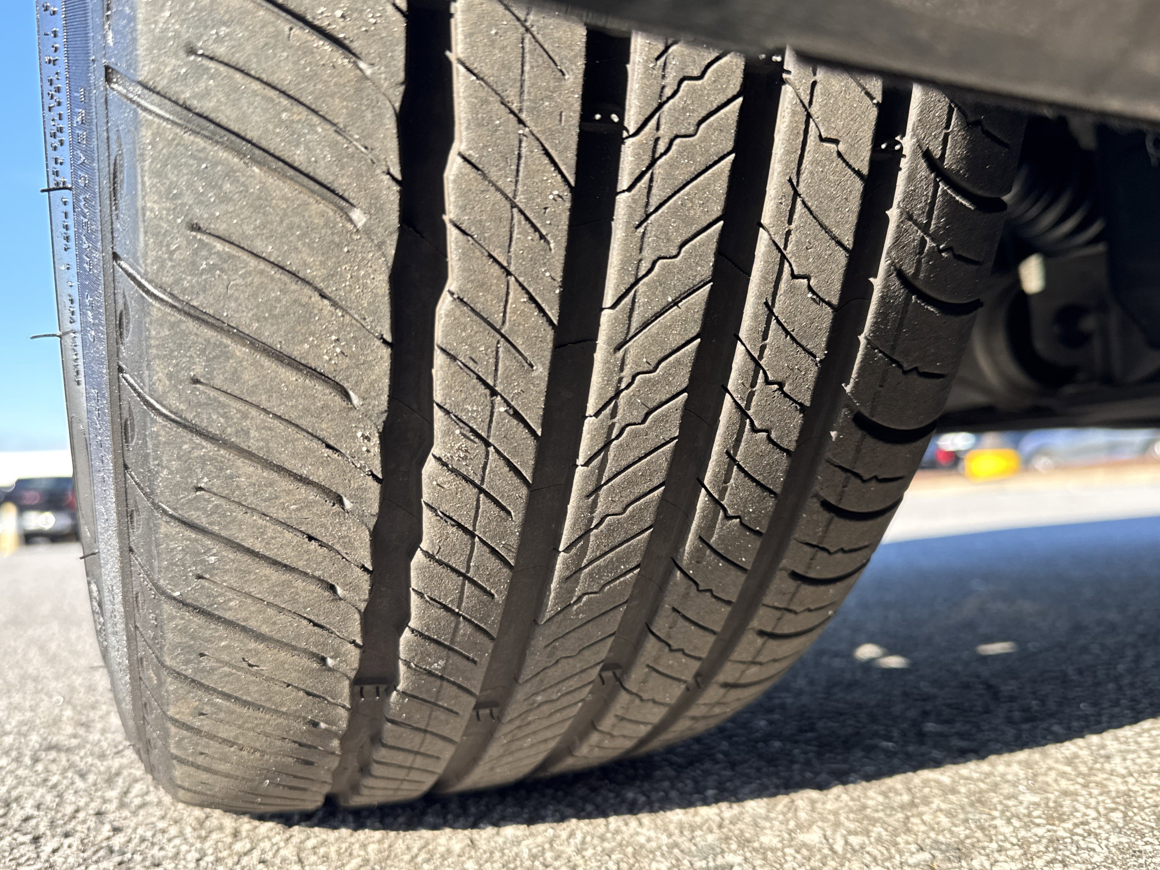 Used 2023 Genesis G90 3.5T image 12