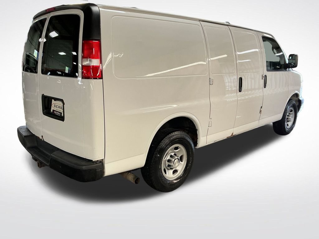 Used 2019 Chevrolet Express 2500 w/ Driver Convenience Package RWD image 5