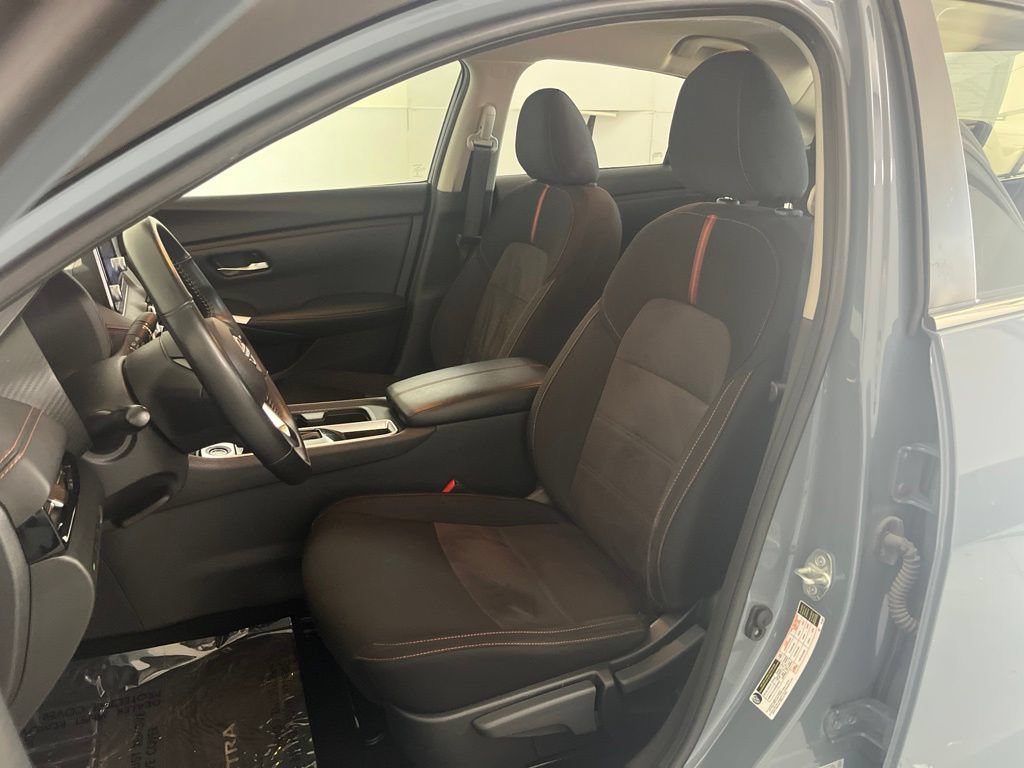 Used 2025 Nissan Sentra SR FWD image 18