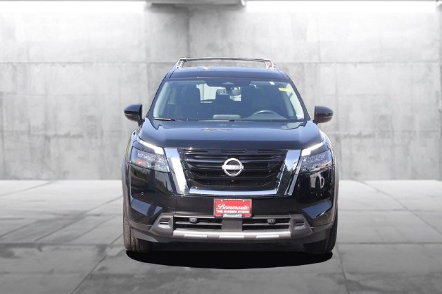 Certified 2025 Nissan Pathfinder SL FWD image 4