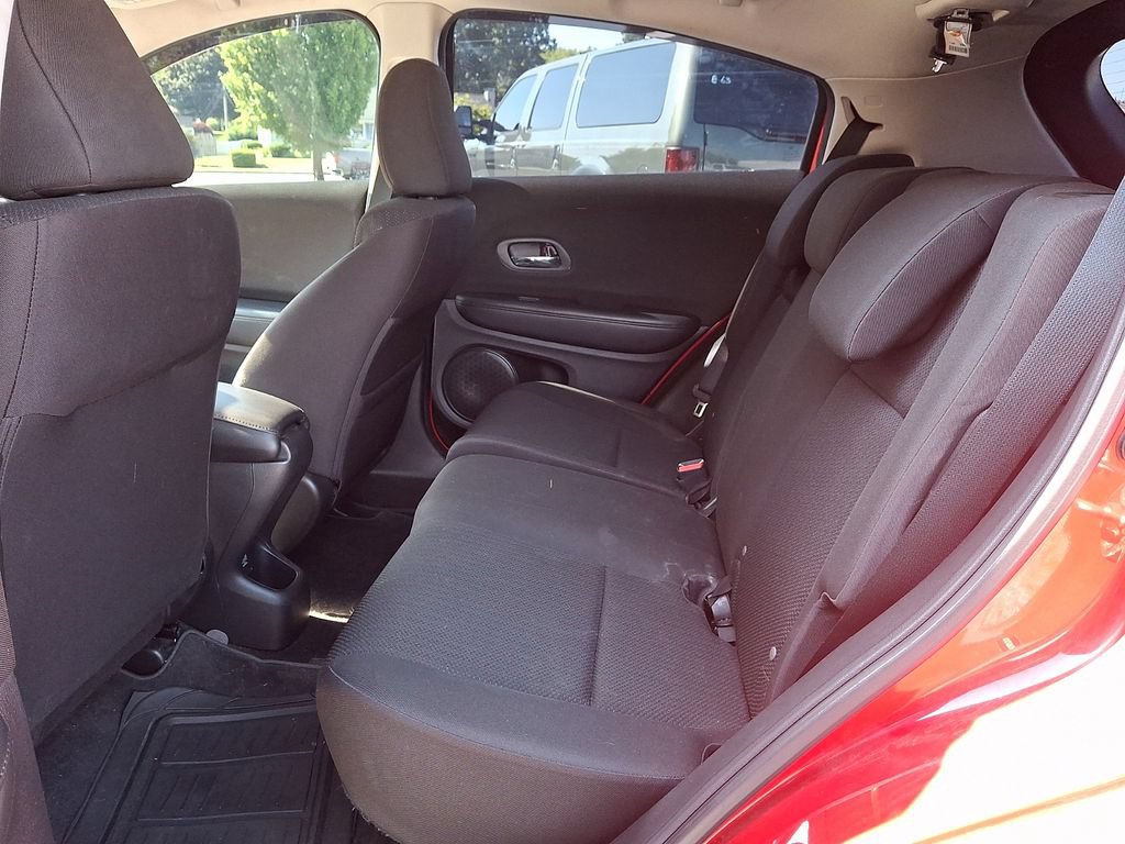 Used 2016 Honda HR-V LX image 11