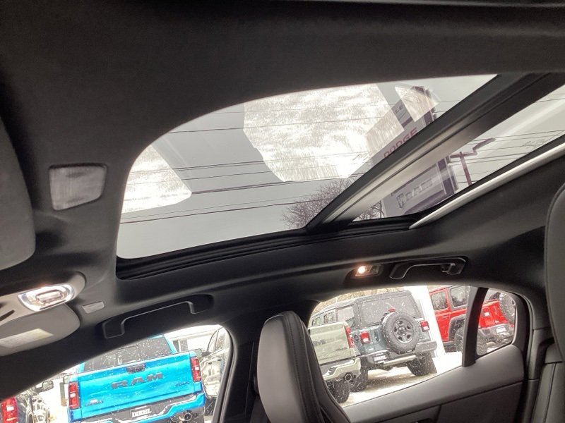 Used 2020 Volvo S60 T6 Momentum image 22