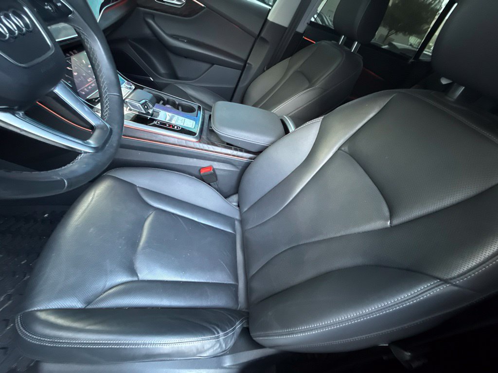 Used 2021 Audi Q8 Prestige w/ Prestige Package AWD/4WD image 40