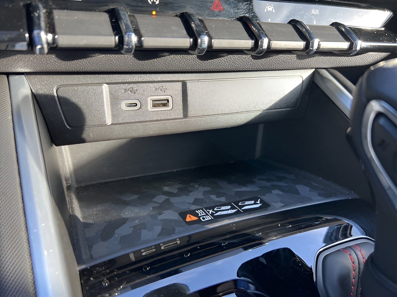 Used 2024 Chevrolet Colorado Z71 w/ Z71 Convenience Package 2 image 16