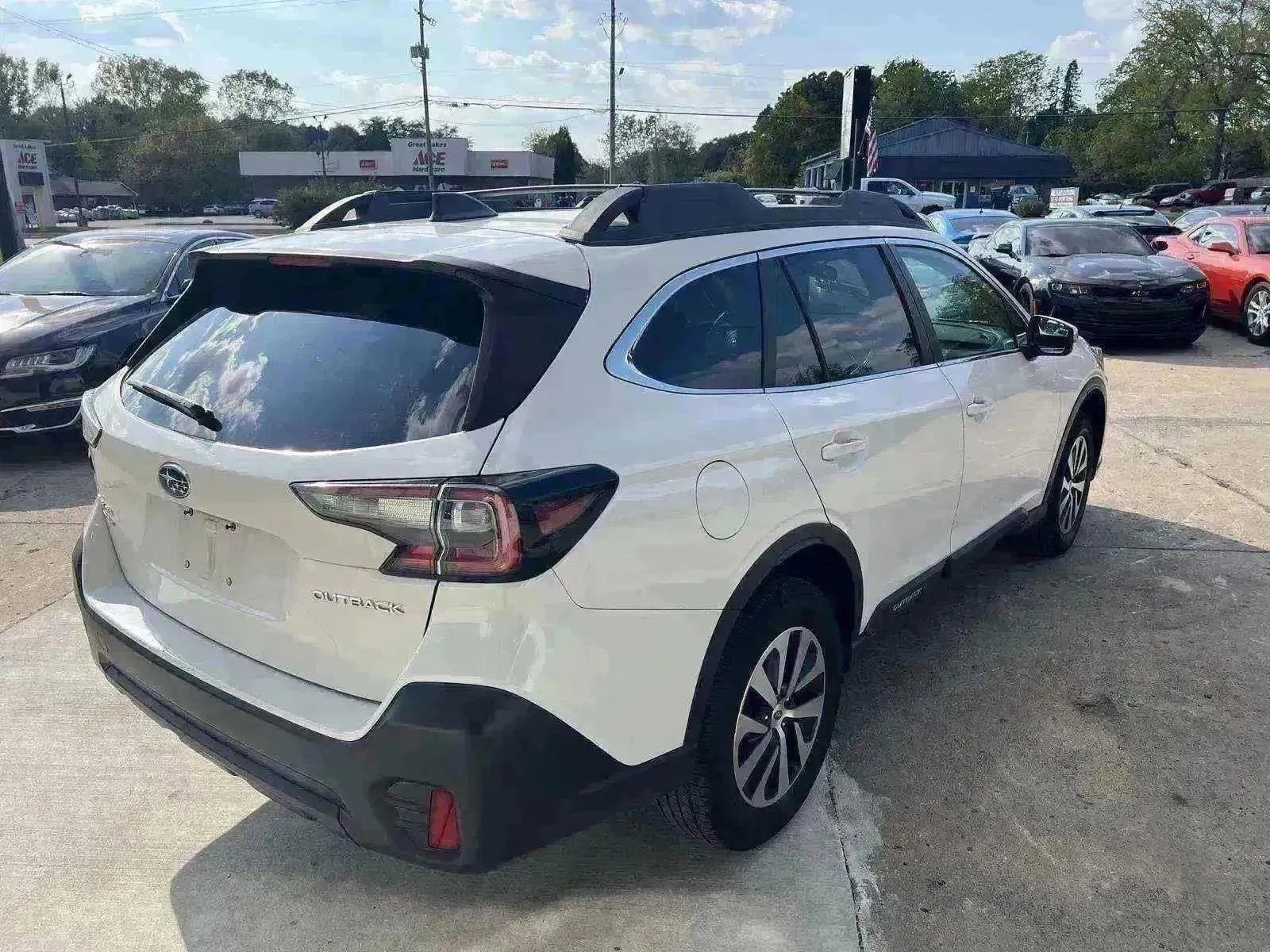 Used 2021 Subaru Outback Premium image 8