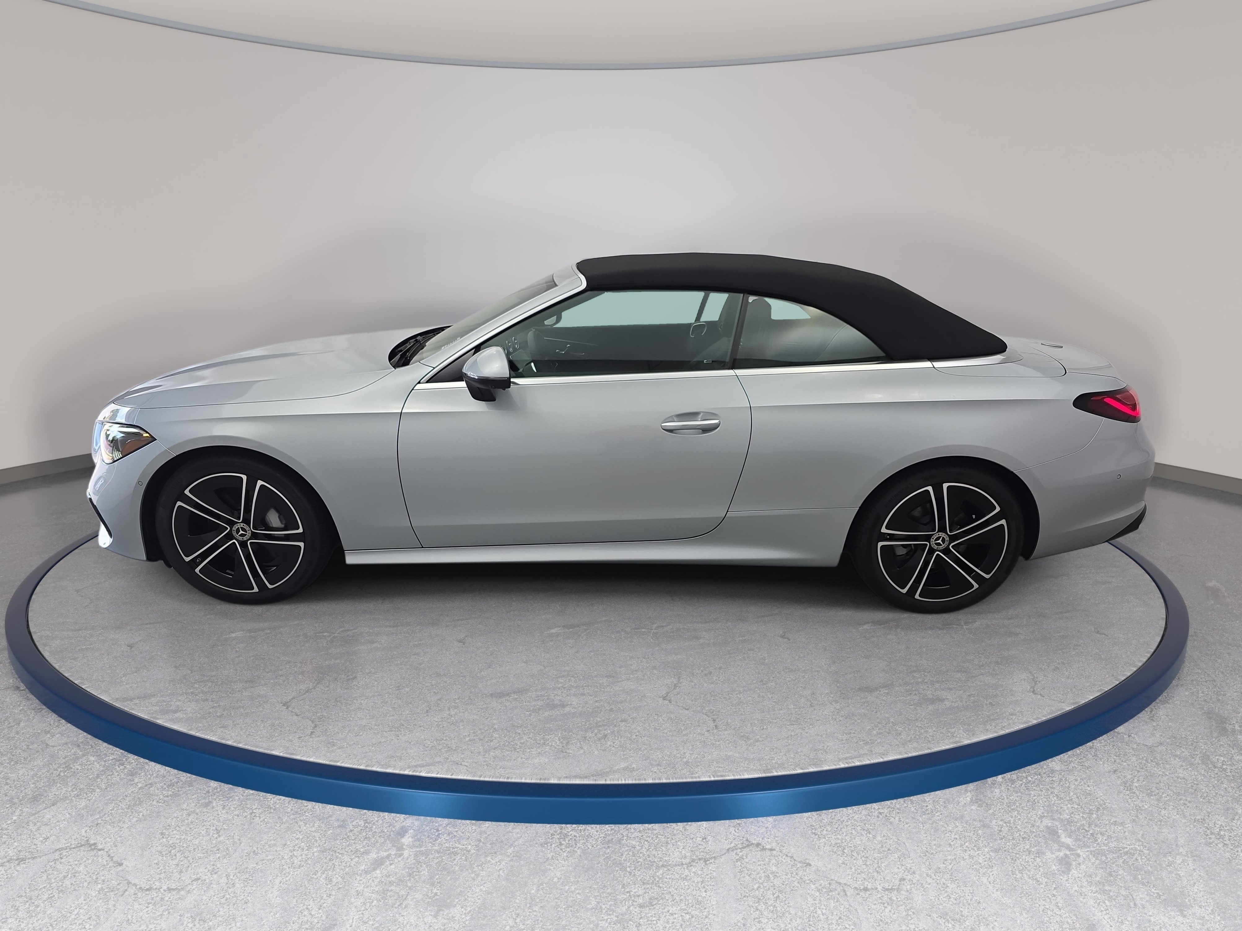 Certified 2026 Mercedes-Benz CLE 300 4MATIC Cabriolet image 8
