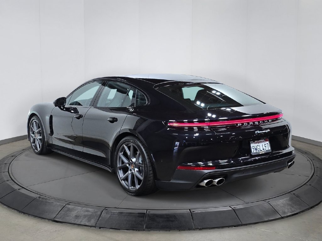 Certified 2026 Porsche Panamera RWD image 3