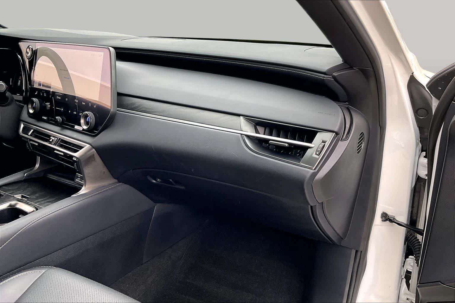 Used 2025 Lexus RX 350 Premium w/ Accessory Package (K3) FWD image 16