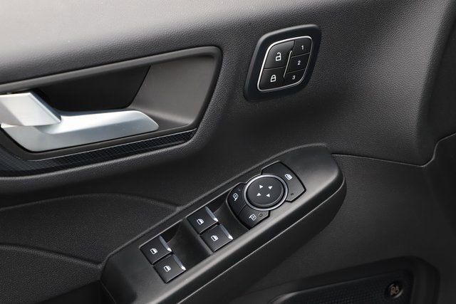 Used 2025 Ford Escape ST-Line Elite w/ Premium Technology Package image 19