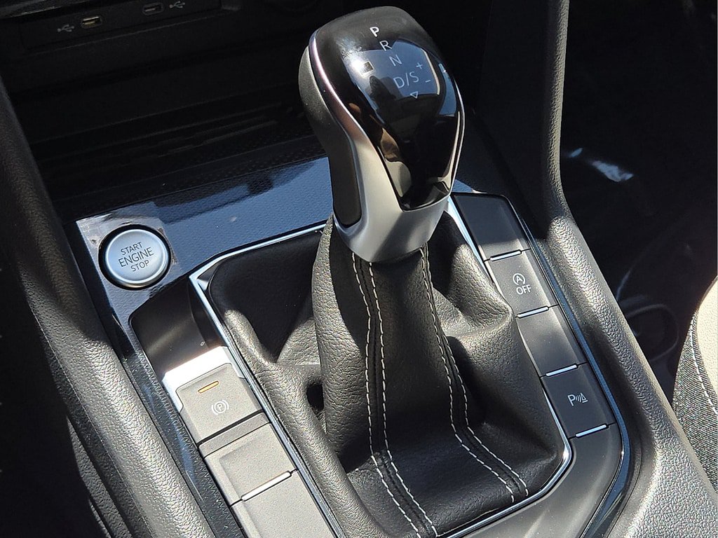 New 2026 Volkswagen Taos SE FWD image 23