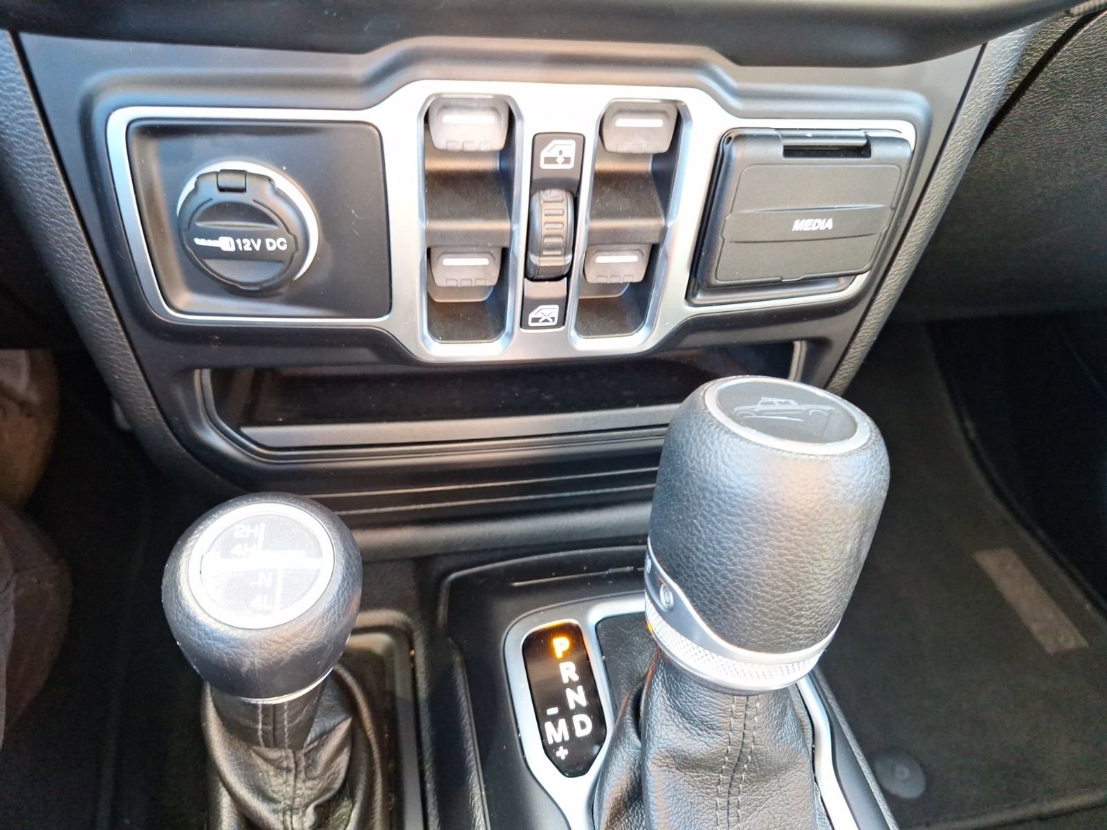 Used 2020 Jeep Gladiator Sport w/ Quick Order Package 24S image 30