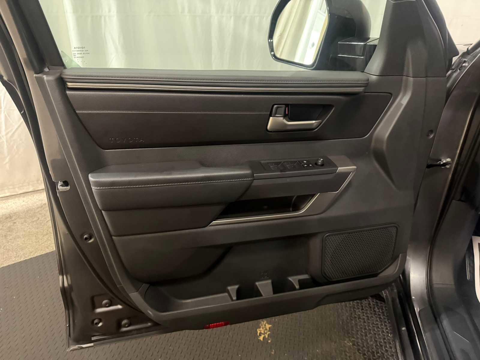 Used 2024 Toyota Tundra SR5 w/ SR5 Convenience Package AWD/4WD image 21