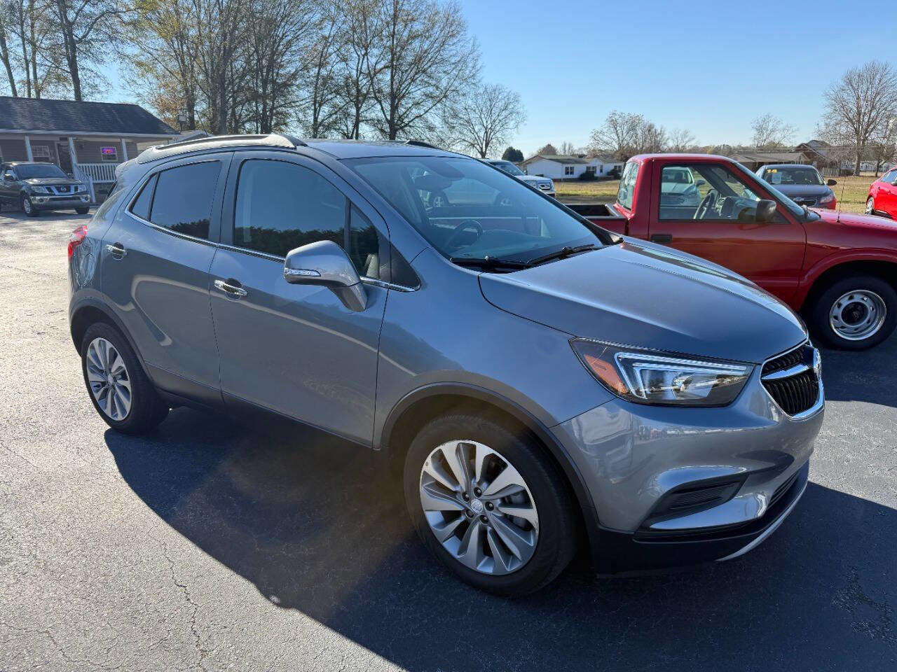 Used 2019 Buick Encore Preferred image 1