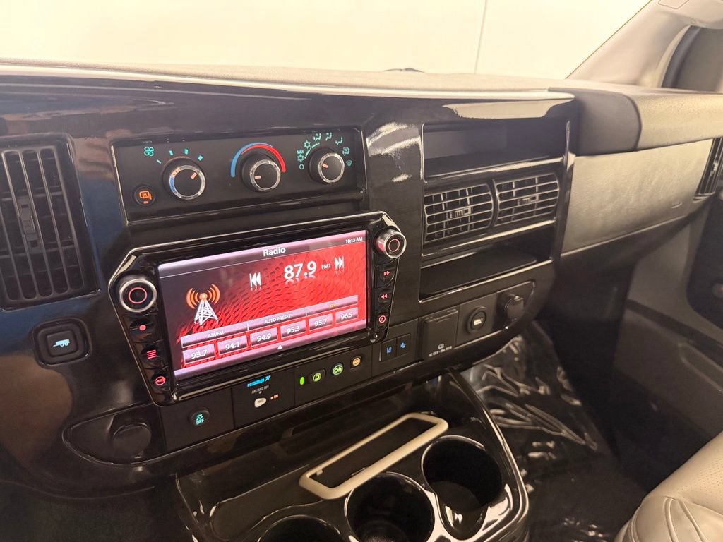 Used 2021 Chevrolet Express 2500 LS w/ Enhanced Convenience Package RWD image 45