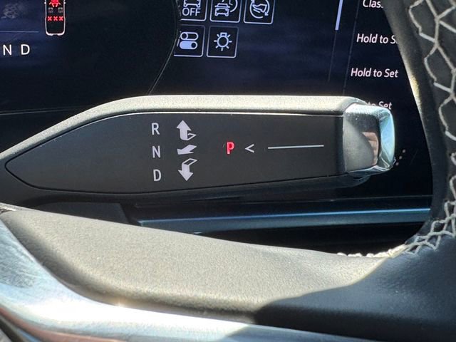 Certified 2025 Chevrolet Equinox EV LT w/ Convenience Package image 18