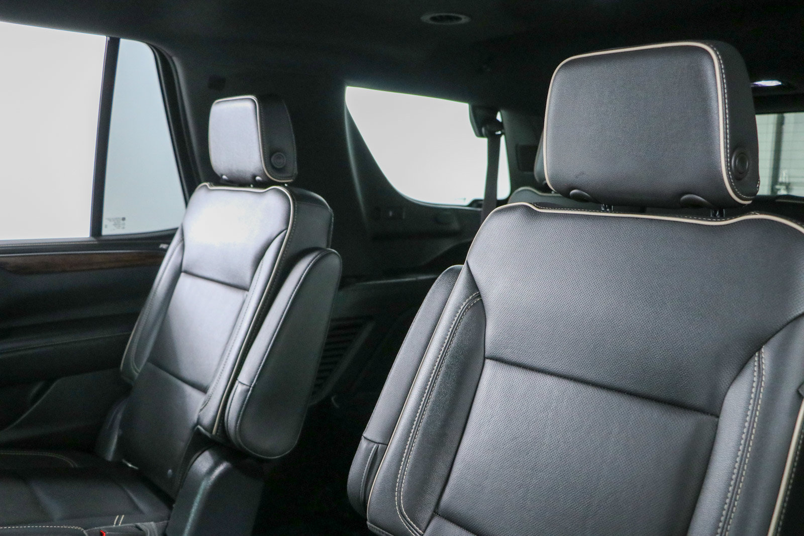 Used 2021 Chevrolet Tahoe Premier AWD/4WD image 27
