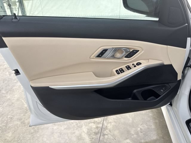 Used 2023 BMW 330i Sedan w/ Premium Package RWD image 23