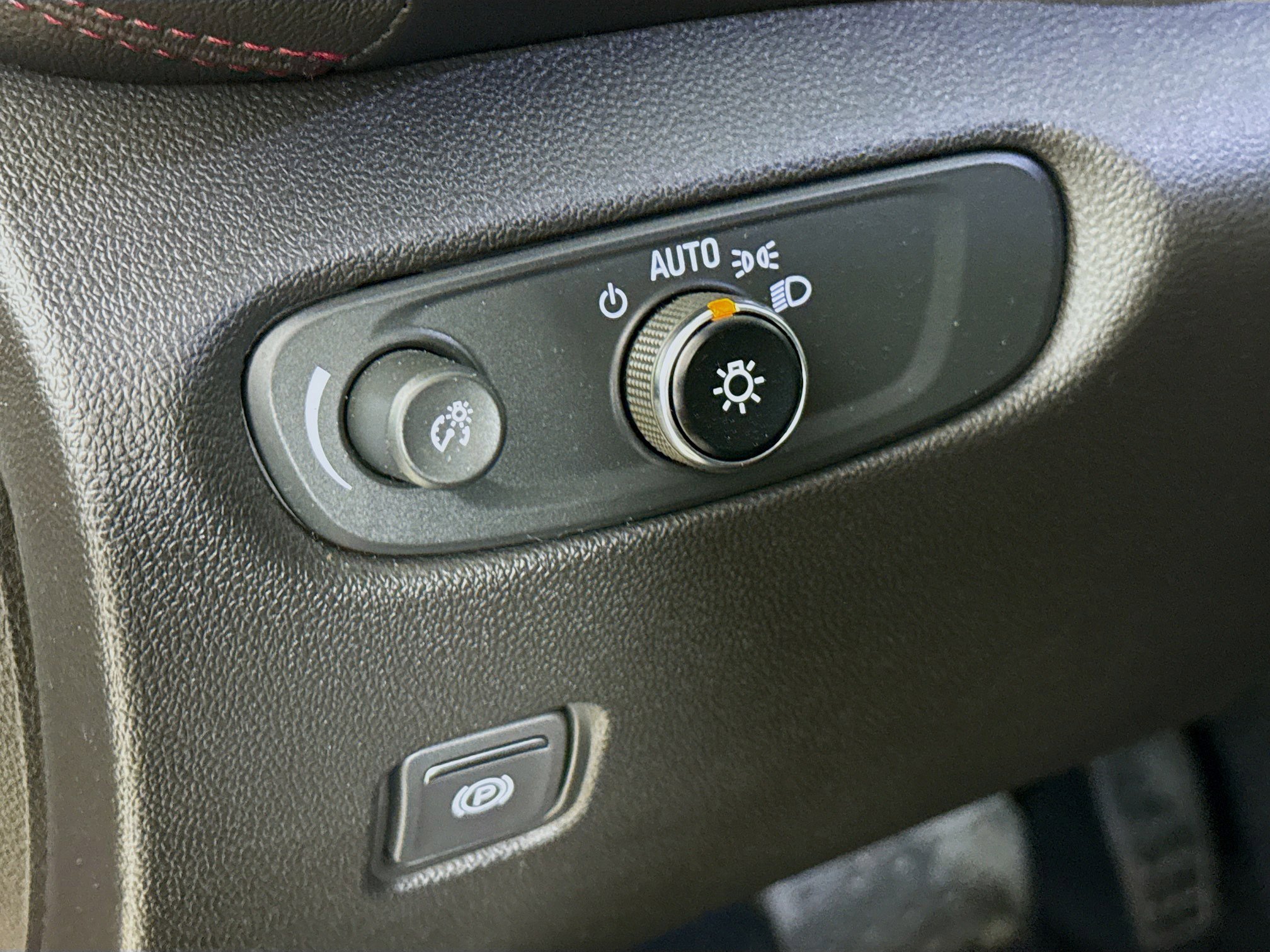 Used 2021 Chevrolet Blazer RS w/ Enhanced Convenience Package image 9