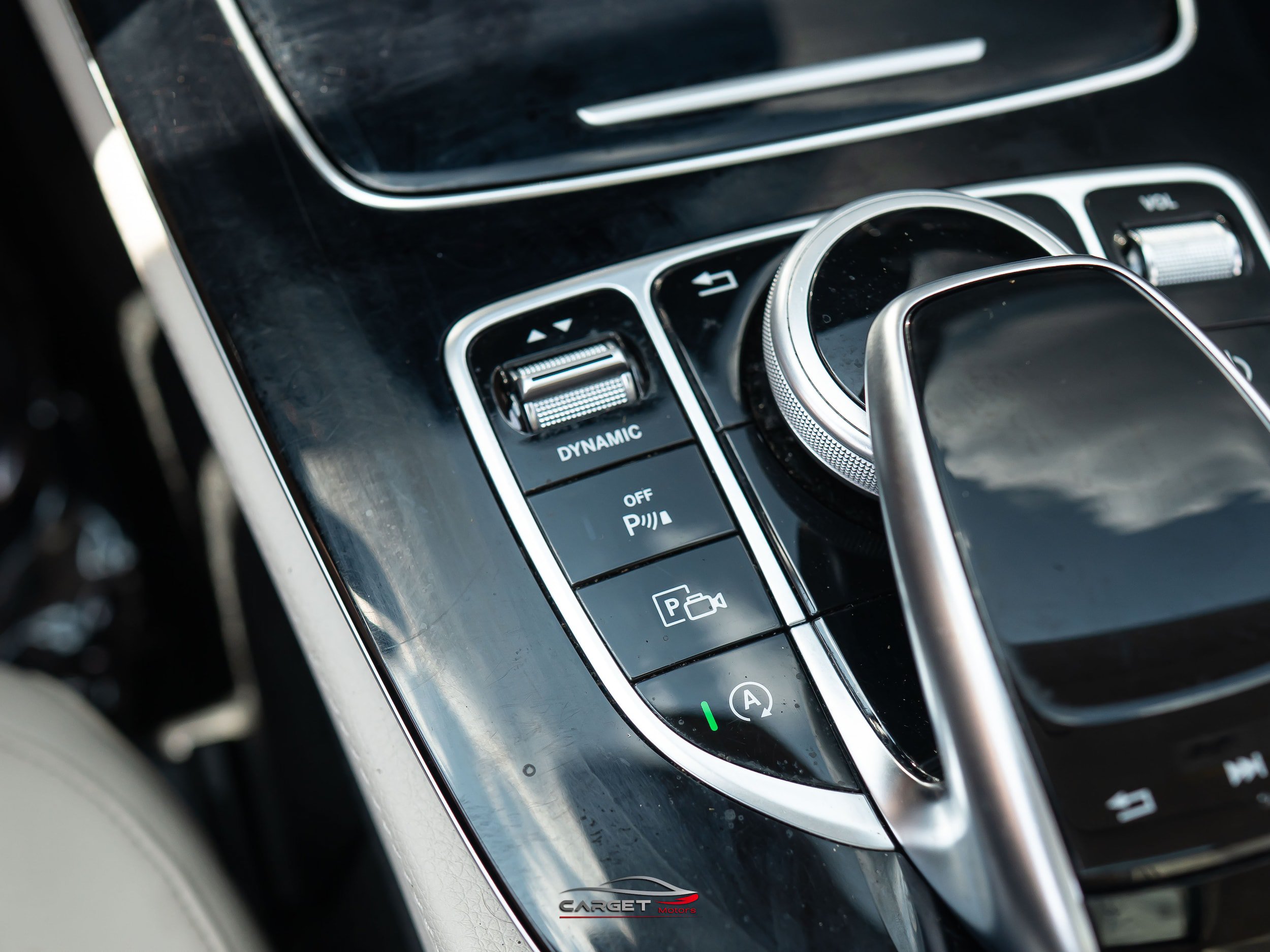 Used 2017 Mercedes-Benz E 300 4MATIC image 36