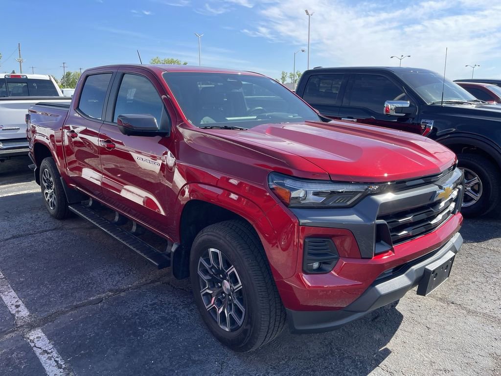 Used 2024 Chevrolet Colorado LT w/ LT Convenience Package III AWD/4WD image 13