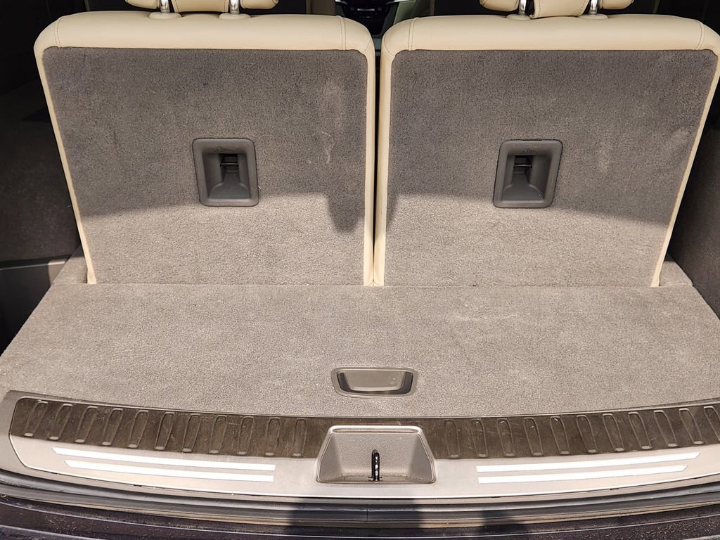 Used 2023 Cadillac XT6 Premium Luxury w/ Technology Package image 36