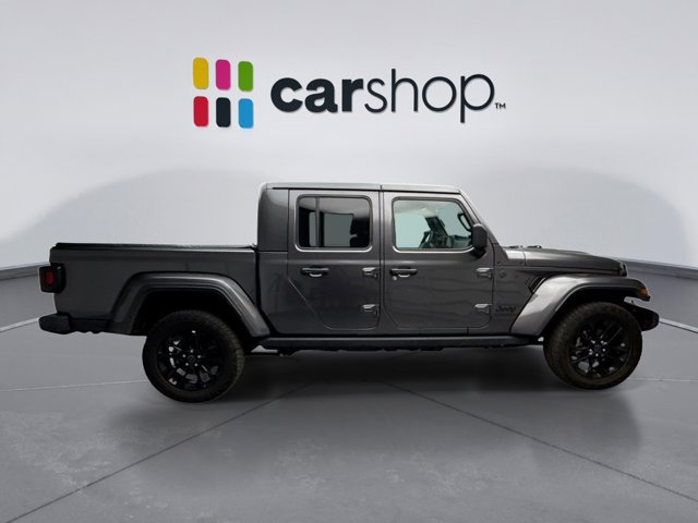 Used 2025 Jeep Gladiator Sport AWD/4WD image 6