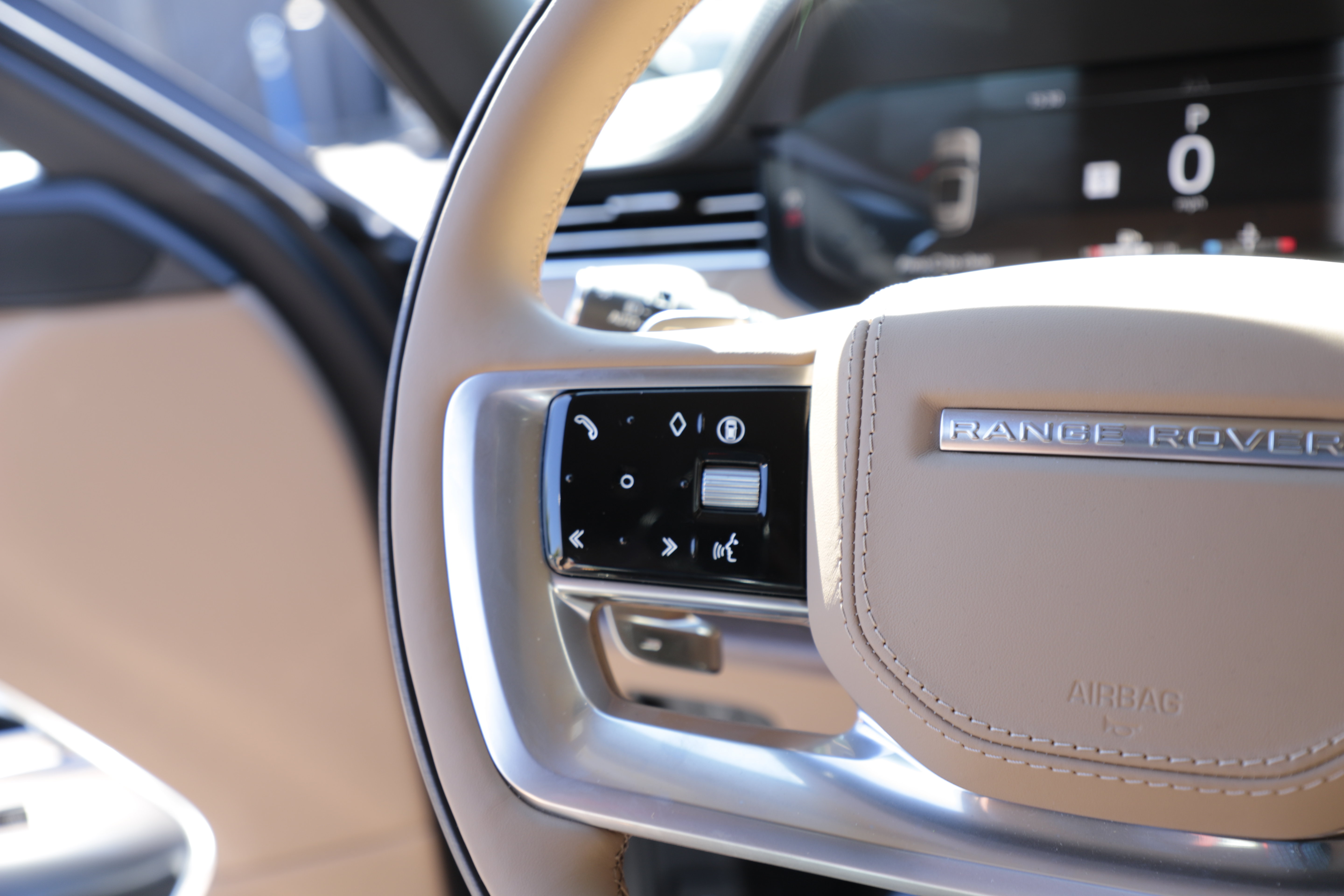 New 2026 Land Rover Range Rover SE AWD/4WD image 23