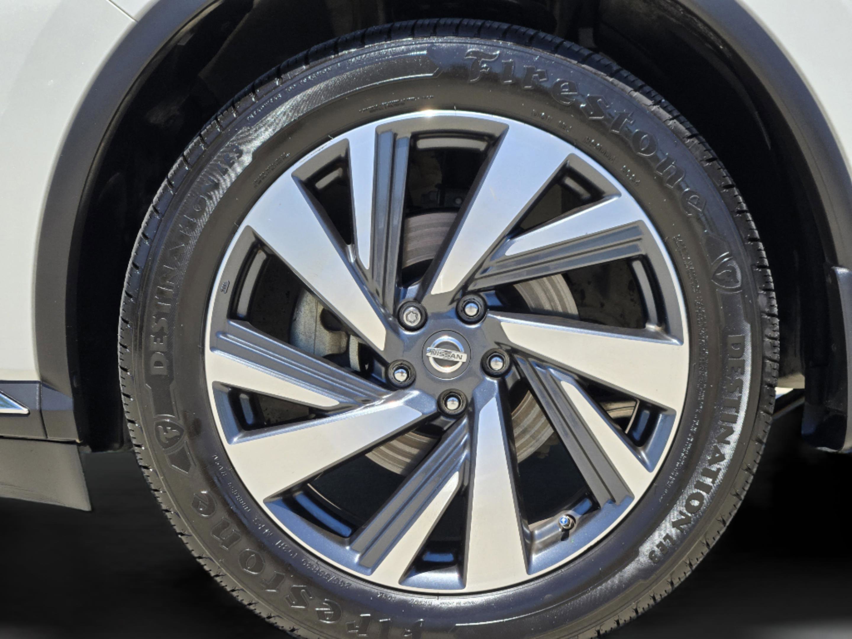 Used 2017 Nissan Murano Platinum w/ Platinum Technology Package FWD image 39