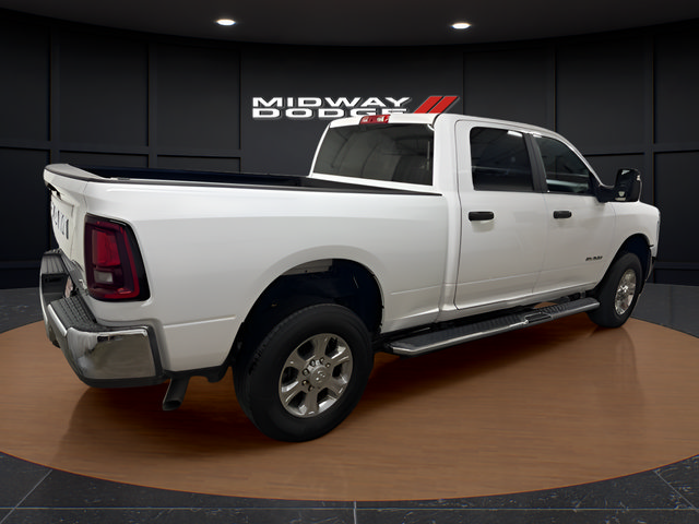 Used 2025 RAM 2500 Big Horn AWD/4WD image 4