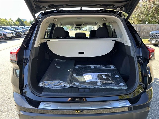 New 2026 Nissan Rogue SV w/ Cold Weather Package image 12