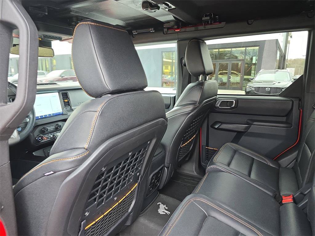 Used 2024 Ford Bronco Badlands w/ Sasquatch Package image 17