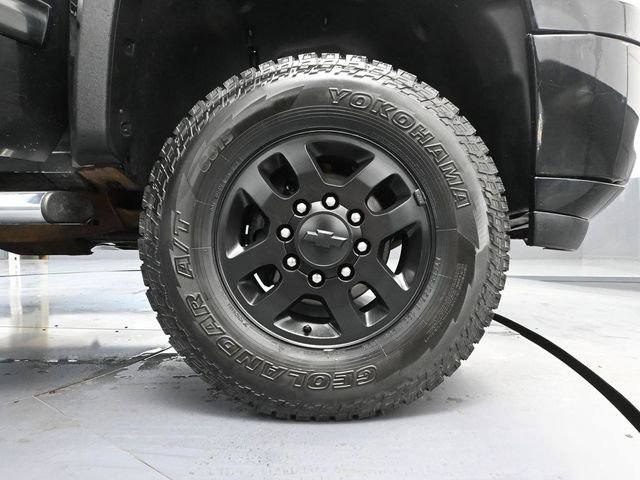 Used 2013 Chevrolet Silverado 2500 LT w/ Z71 Appearance Package image 16