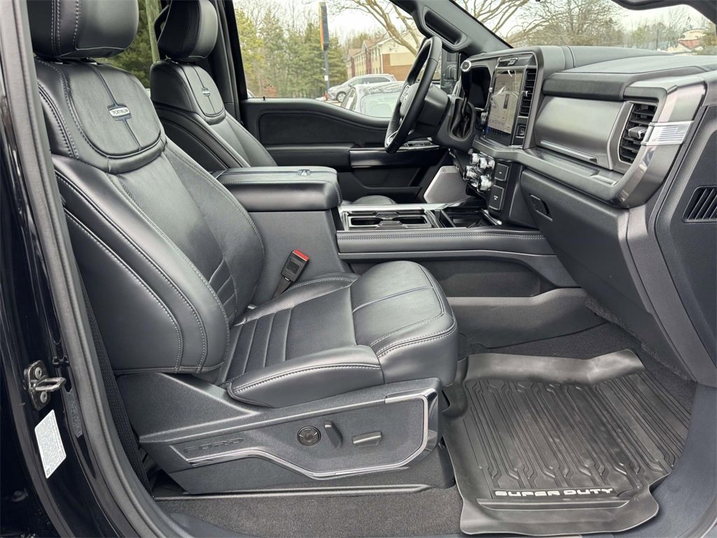 Used 2025 Ford F350 Platinum image 14