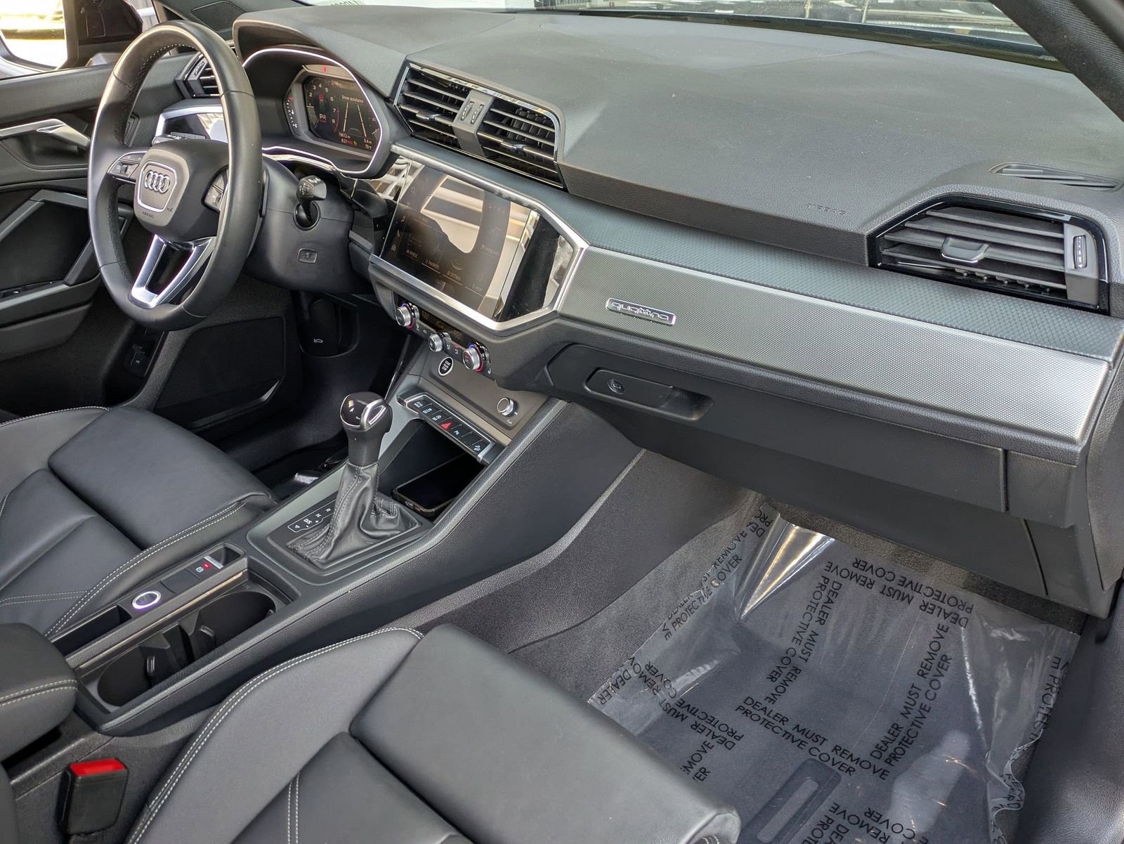 Used 2023 Audi Q3 2.0T Premium w/ Black Optic Sport Package image 21