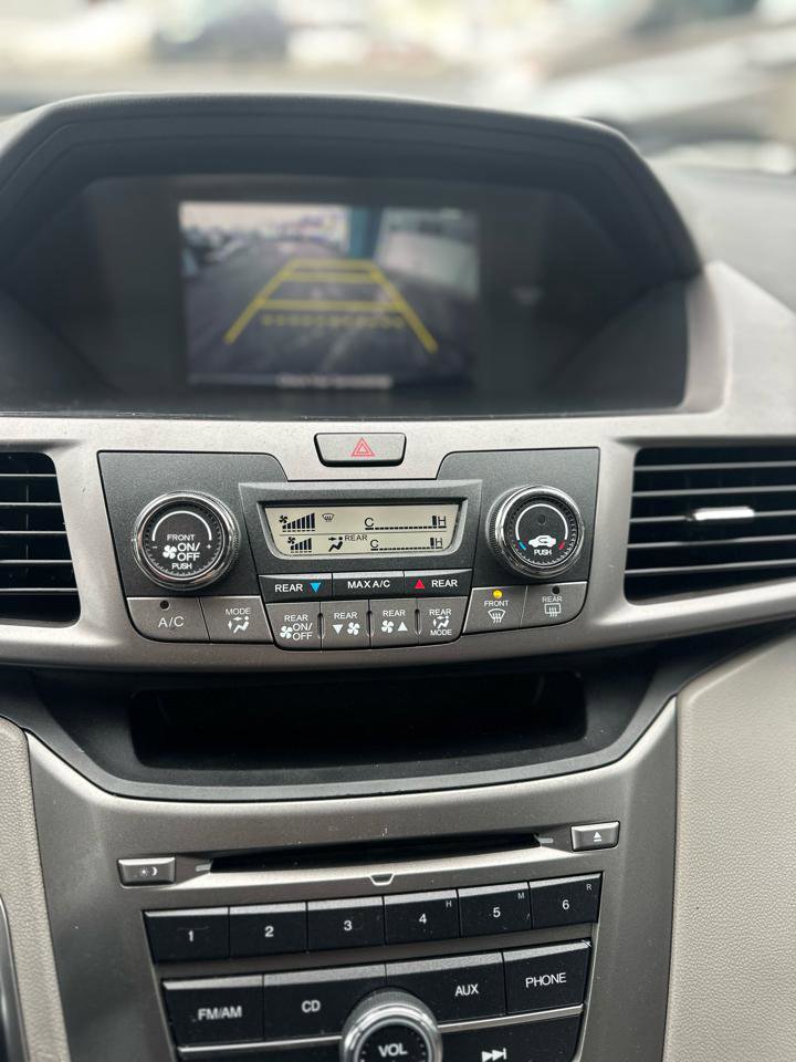 Used 2017 Honda Odyssey LX image 14