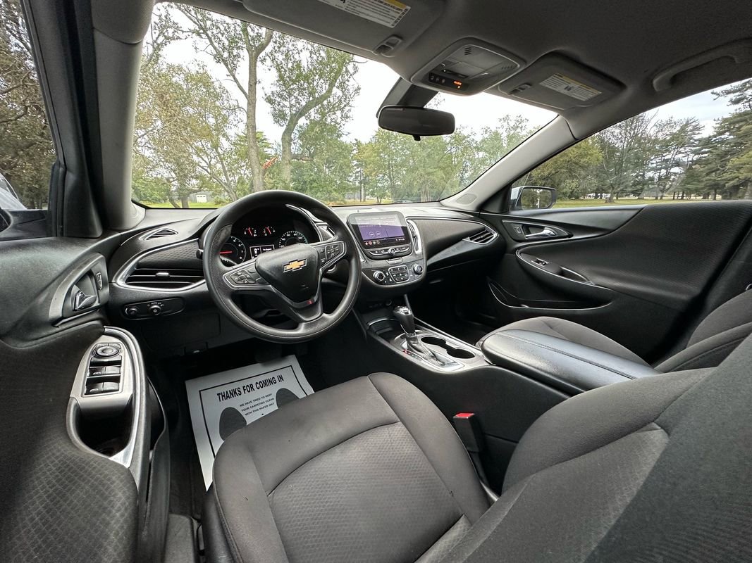 Used 2019 Chevrolet Malibu LT image 12