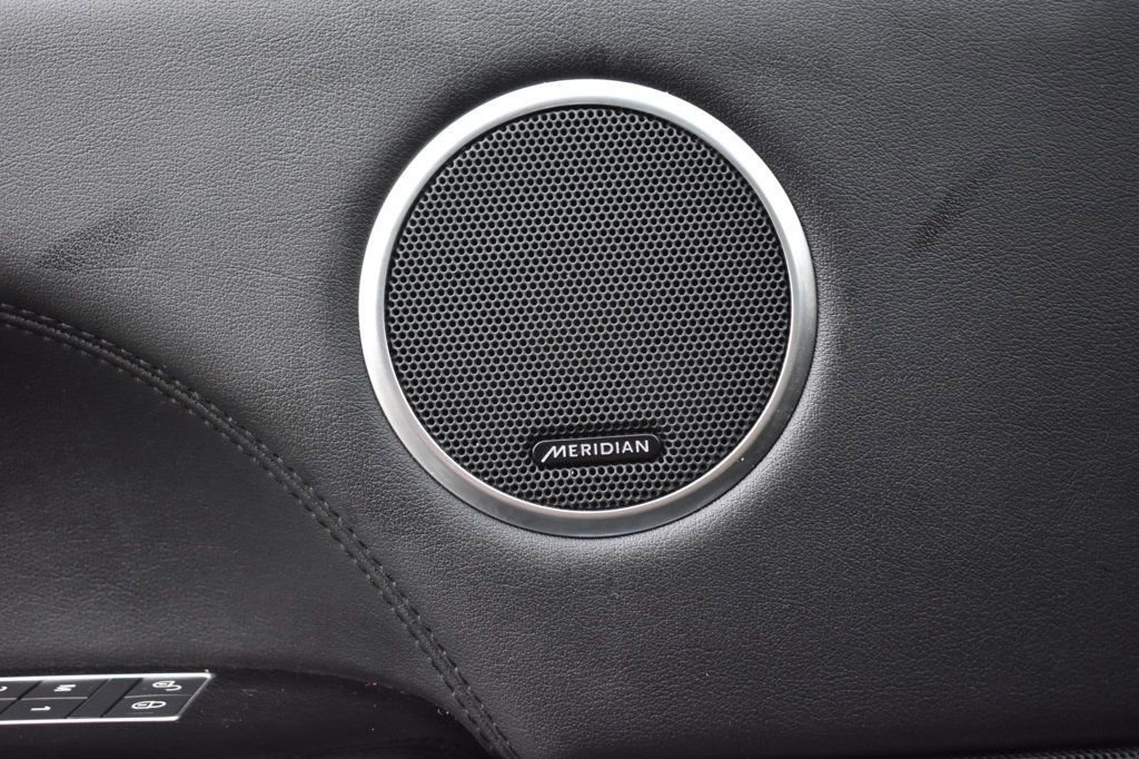 Used 2016 Land Rover Range Rover Long Wheelbase Supercharged image 40